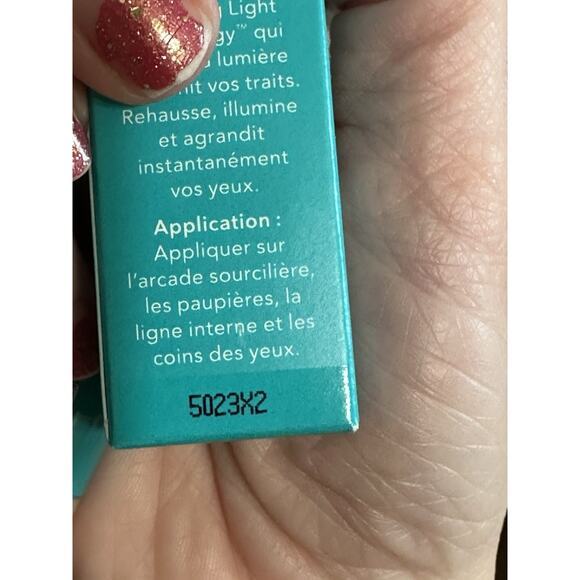 Thrive Causemetics Brilliant Eye Brightener Highlighting Stick - Stella - Picture 2 of 3